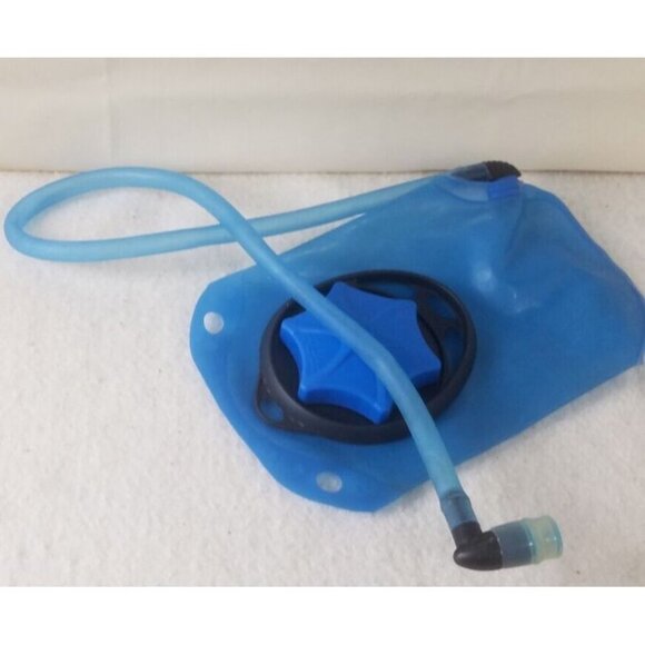 Camelbak Hydrobak Vintage Black Hydration Backpack 50oz 1.5L plus extra Bladder - Picture 8 of 13